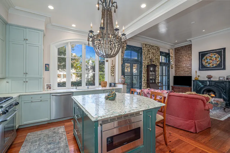 Savannah Real Estate | View 108 West Harris Street | room 15 | View 16