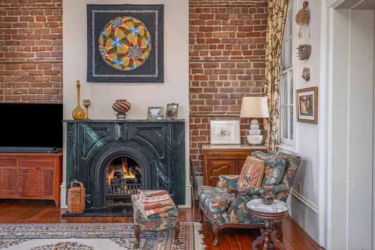 Savannah Real Estate | View 108 West Harris Street | room 12 | View 13