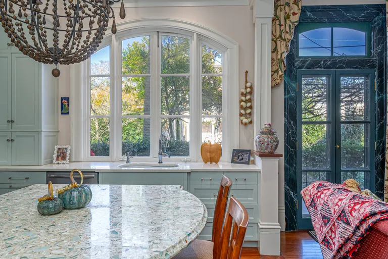 Savannah Real Estate | View 108 West Harris Street | room 14 | View 15