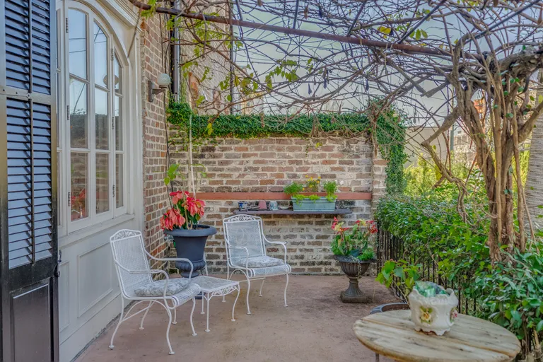 Savannah Real Estate | View 108 West Harris Street | room 45 | View 46