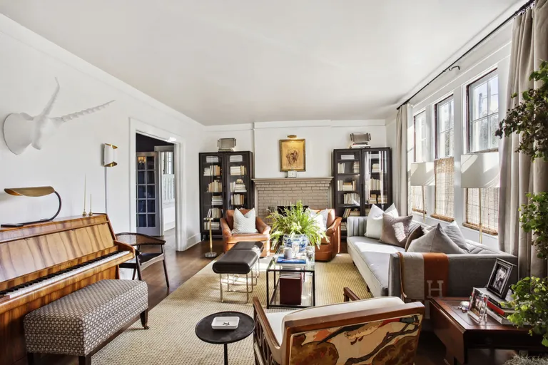 New York City Real Estate | View 40 East 51st Street | room 6 | View 7