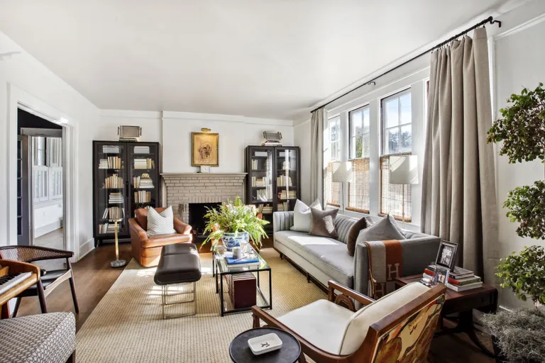 New York City Real Estate | View 40 East 51st Street | room 4 | View 5