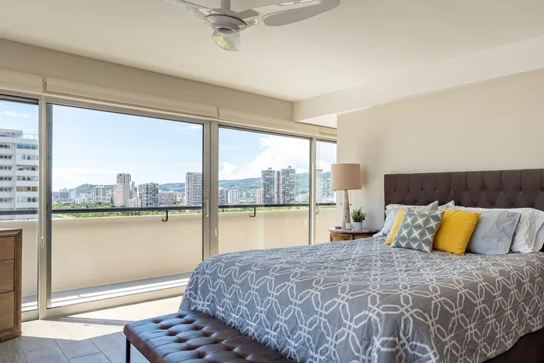 New York City Real Estate | View 2465 Ala Wai Boulevard, #PH2 | room 4 | View 5