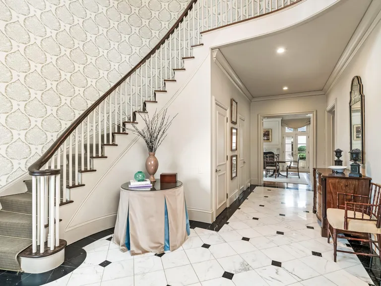 New York City Real Estate | View 1414 Biltmore Drive | Foyer | View 3