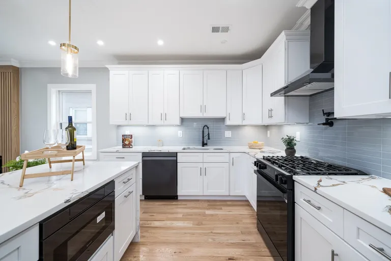 Jersey City/Hoboken Real Estate | View 335 Virginia Ave Unit# 1 | room 3 | View 4