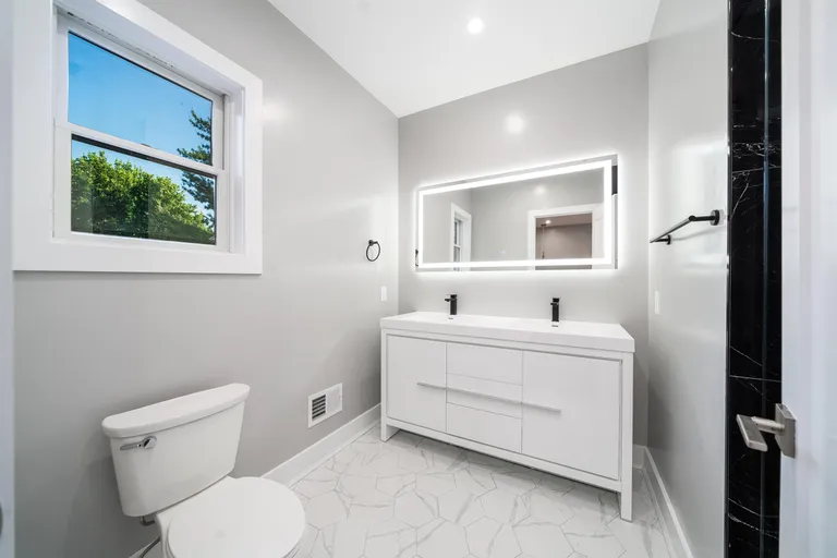 Jersey City/Hoboken Real Estate | View 335 Virginia Ave Unit# 1 | room 13 | View 14