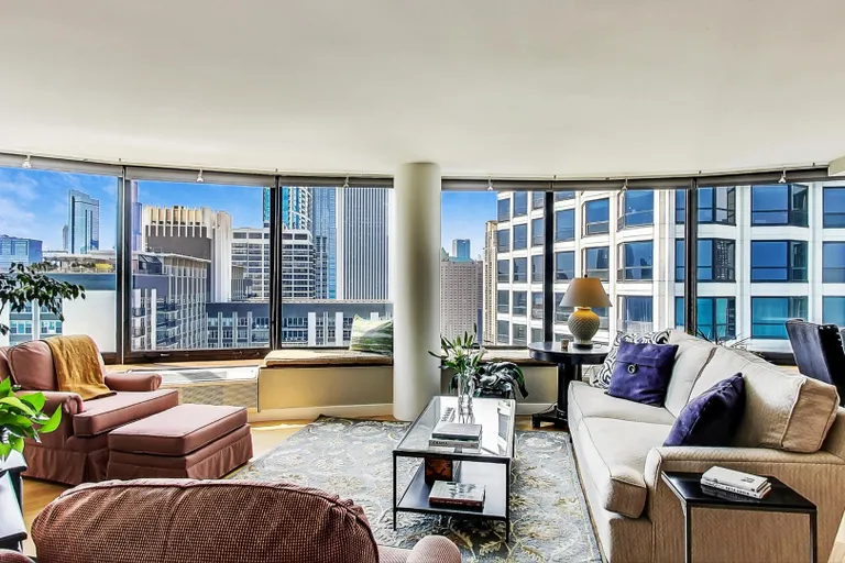 New York City Real Estate | View 155 N Harbor, 3503 | room 3 | View 4