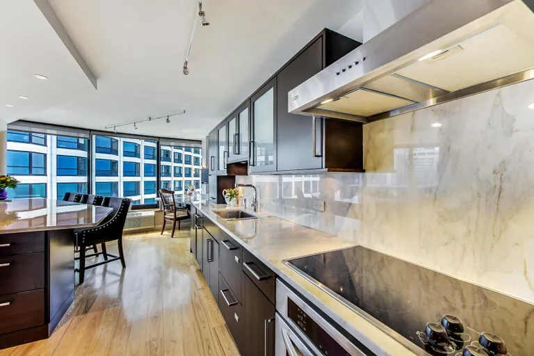 New York City Real Estate | View 155 N Harbor, 3503 | room 9 | View 10