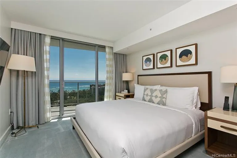 New York City Real Estate | View 2139 Kuhio Avenue, #2805 | room 9 | View 10