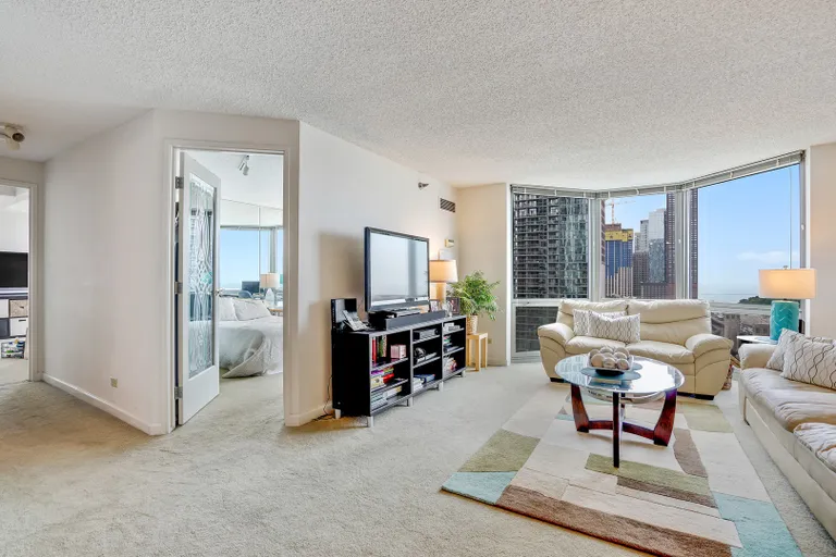 New York City Real Estate | View 195 N Harbor, 1208 | room 5 | View 6