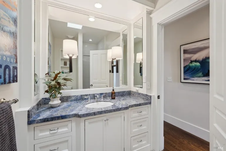 Northern California Real Estate | View 906 Vernal Avenue | room 34 | View 35