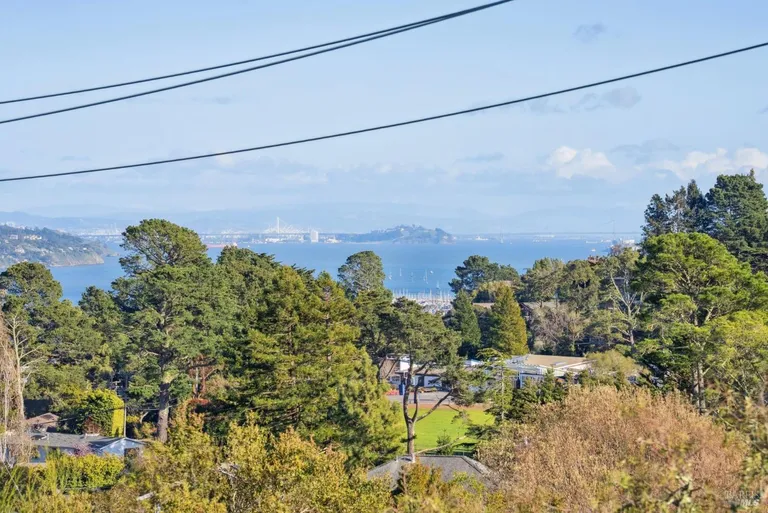 Northern California Real Estate | View 906 Vernal Avenue | room 43 | View 44