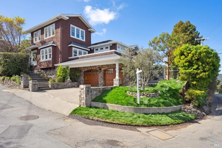 Northern California Real Estate | View 906 Vernal Avenue | 4 Beds, 4 Baths | View 1