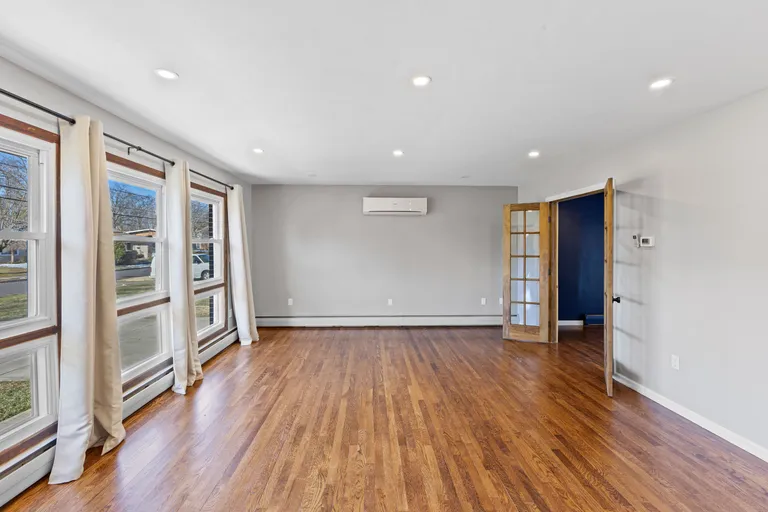 New York City Real Estate | View 12 Allegheny Ave | room 13 | View 14