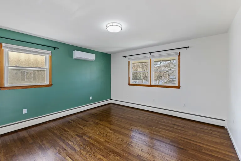 New York City Real Estate | View 12 Allegheny Ave | room 28 | View 29