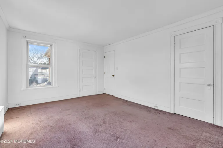 New York City Real Estate | View 128 Oakland Street Unit# B | room 8 | View 9