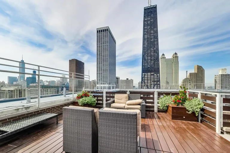 New York City Real Estate | View 260 E Chestnut, 701 | room 25 | View 26