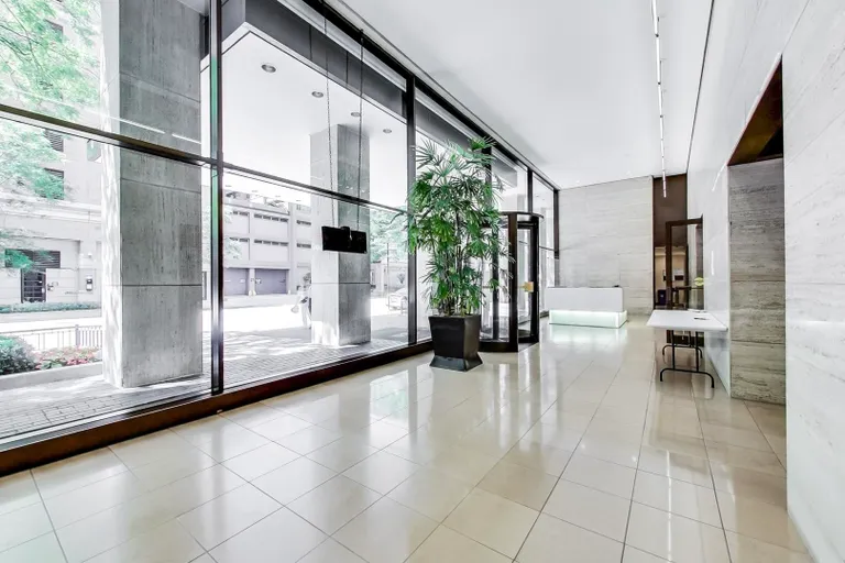 New York City Real Estate | View 260 E Chestnut, 701 | room 14 | View 15