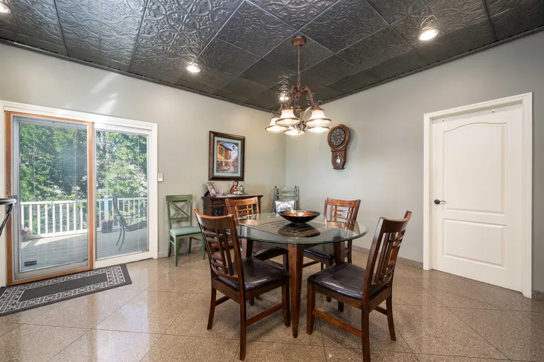 Jersey City/Hoboken Real Estate | View 361 Roosevelt Ave | room 10 | View 11