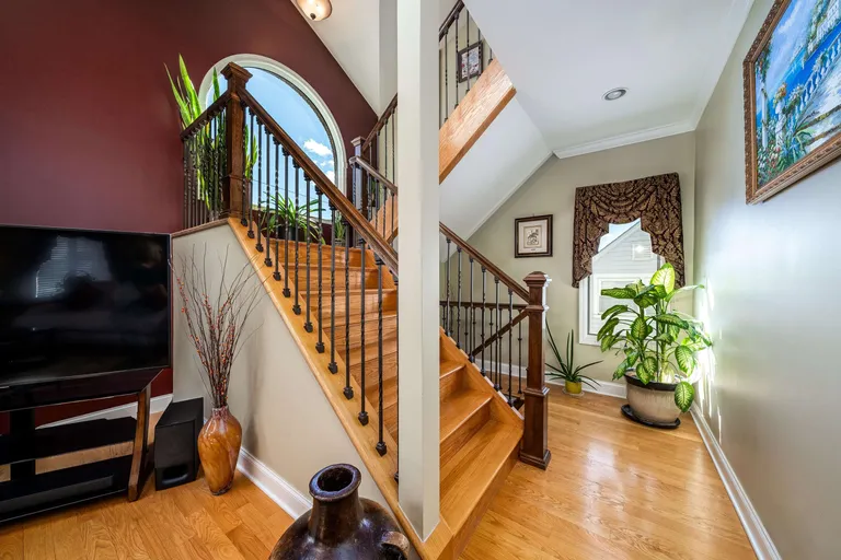Jersey City/Hoboken Real Estate | View 361 Roosevelt Ave | room 26 | View 27