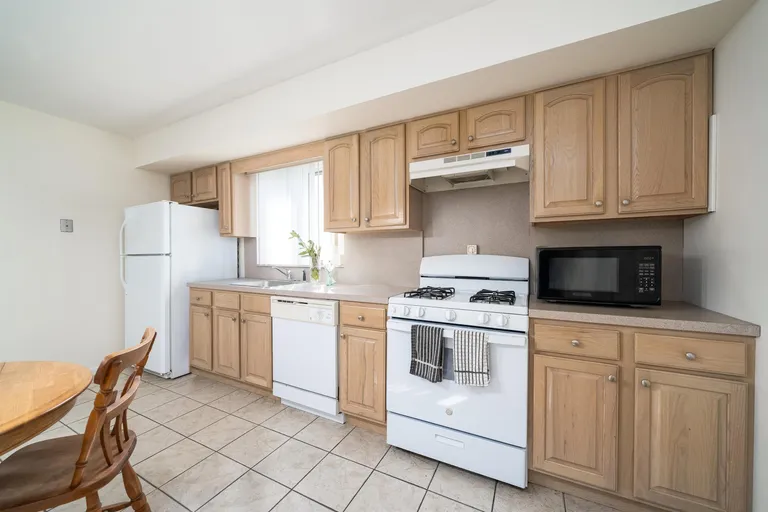 Jersey City/Hoboken Real Estate | View 361 Roosevelt Ave | room 30 | View 31