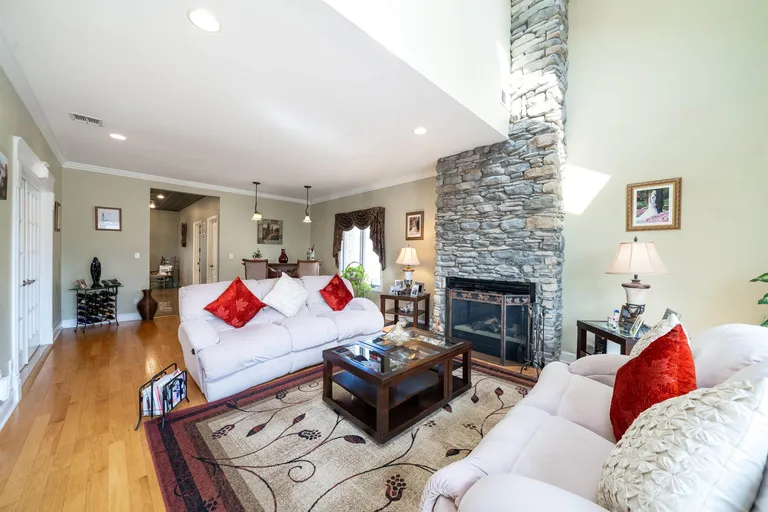 Jersey City/Hoboken Real Estate | View 361 Roosevelt Ave | room 3 | View 4