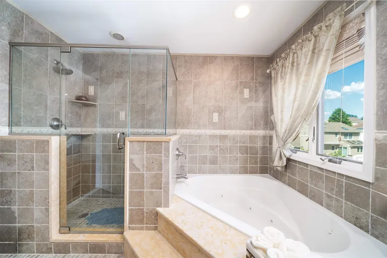 Jersey City/Hoboken Real Estate | View 361 Roosevelt Ave | room 17 | View 18
