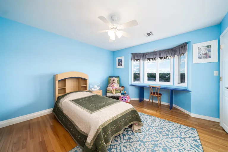 Jersey City/Hoboken Real Estate | View 361 Roosevelt Ave | room 22 | View 23