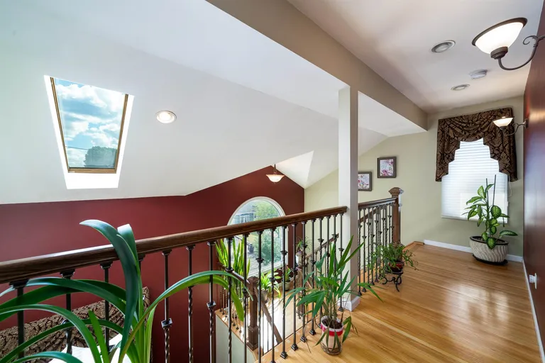 Jersey City/Hoboken Real Estate | View 361 Roosevelt Ave | room 13 | View 14