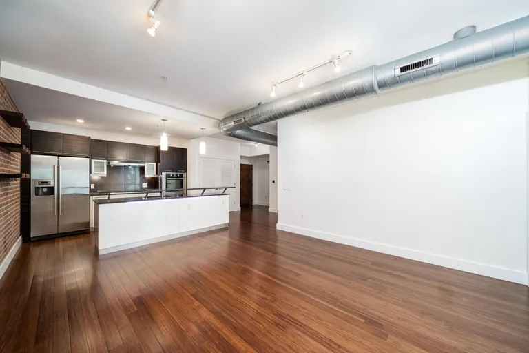 New York City Real Estate | View 650 Montgomery St Unit# 205 | room 9 | View 10