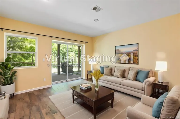 Westchester Real Estate | View 409 Glenwood Drive | room 20 | View 21