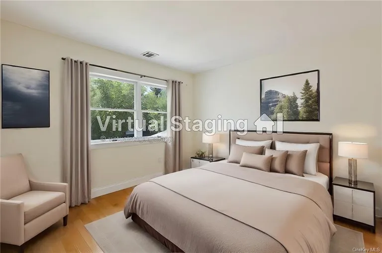 Westchester Real Estate | View 409 Glenwood Drive | room 14 | View 15
