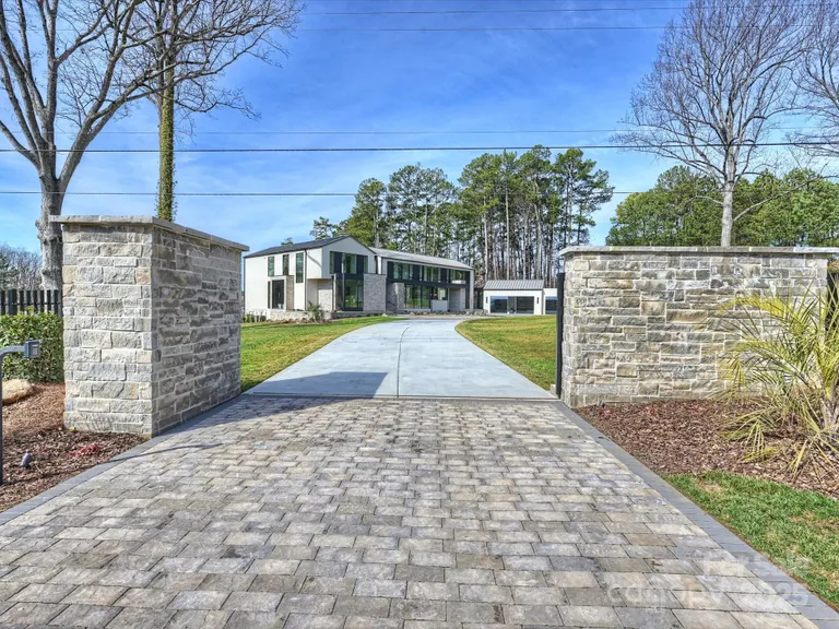 Charlotte Real Estate | View 2536 Brawley School Road | room 47 | View 48