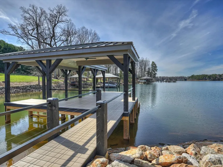 Charlotte Real Estate | View 2536 Brawley School Road | room 43 | View 44