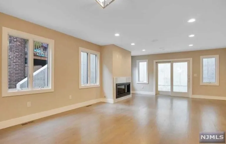 New York City Real Estate | View 746 Undercliff Avenue #A | room 4 | View 5