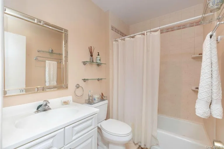 New York City Real Estate | View 4 Bronxville Glen Drive #1-11 | room 24 | View 25