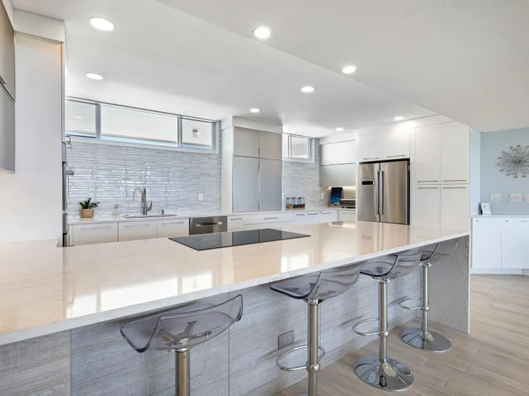 Sarasota/St. Petersburg Real Estate | View 100 Sands Point Road #305 | room 14 | View 15