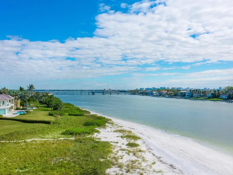 Sarasota/St. Petersburg Real Estate | View 100 Sands Point Road #305 | room 45 | View 46