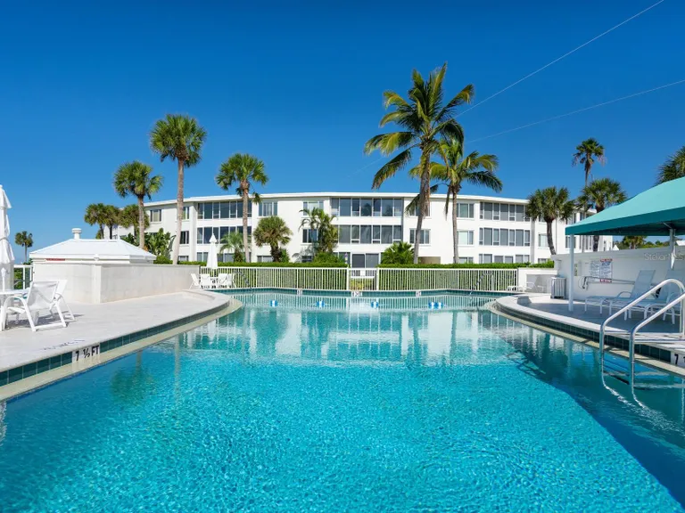 Sarasota/St. Petersburg Real Estate | View 100 Sands Point Road #305 | room 36 | View 37