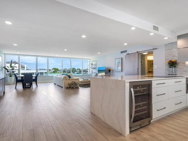 Sarasota/St. Petersburg Real Estate | View 100 Sands Point Road #305 | room 18 | View 19