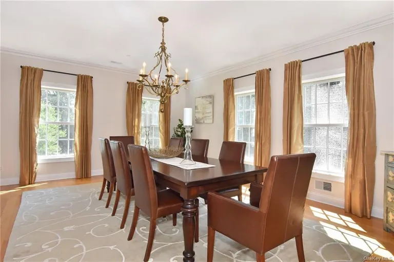 New York City Real Estate | View 299 Riverview Road | room 6 | View 7