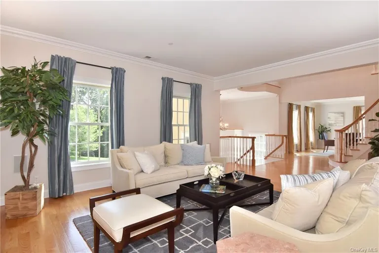 New York City Real Estate | View 299 Riverview Road | room 4 | View 5