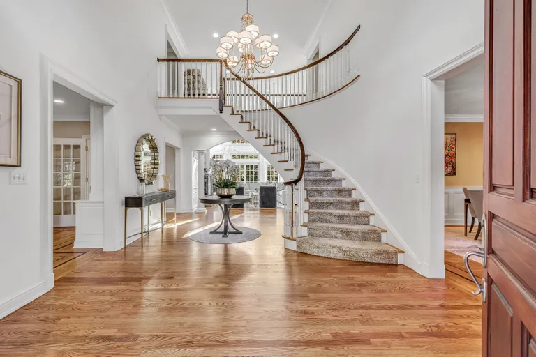 New York City Real Estate | View 15 Tomahawk Lane | 1 | View 2