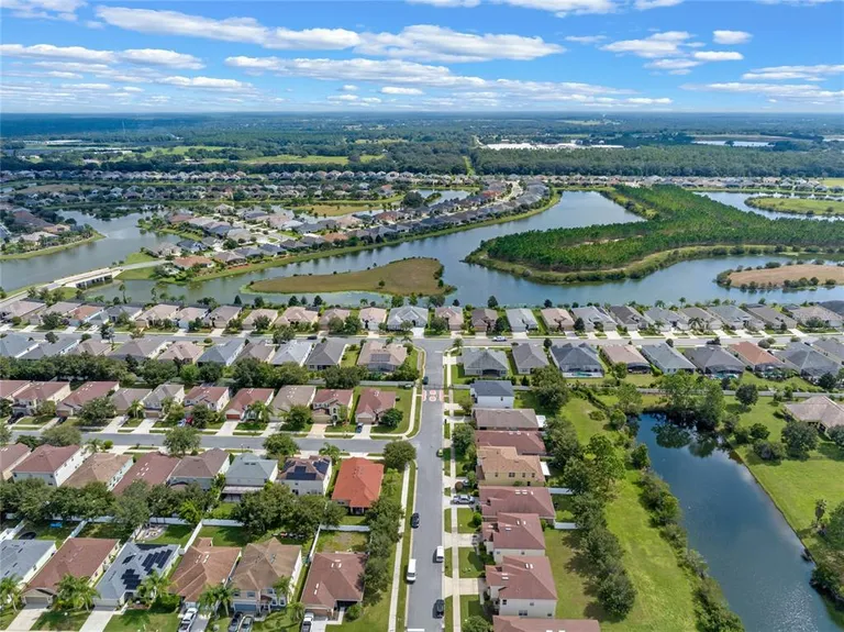 Central Florida Real Estate | View 8747 Bridgeport Bay Circle | room 36 | View 37