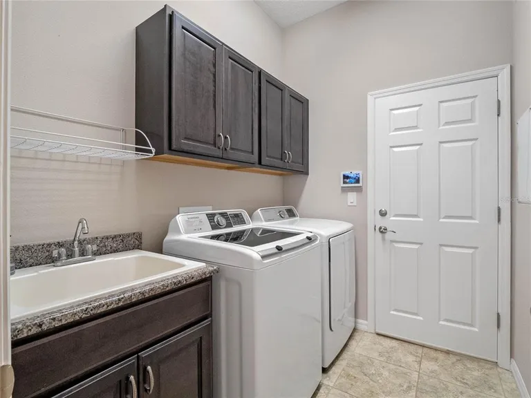 Central Florida Real Estate | View 8747 Bridgeport Bay Circle | room 20 | View 21
