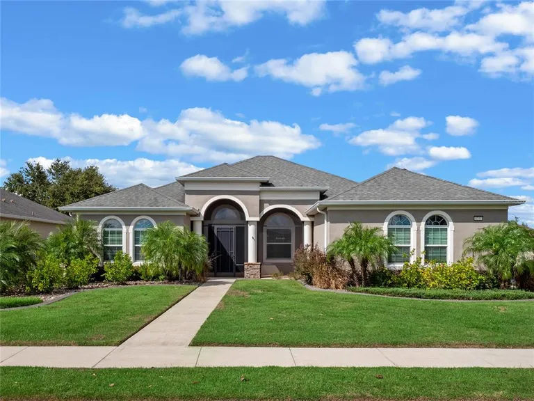 Central Florida Real Estate | View 8747 Bridgeport Bay Circle | 3 Beds, 2 Baths | View 1
