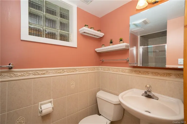 New York City Real Estate | View 14 White Birch Drive | room 21 | View 22