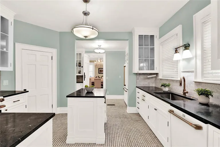 Central Florida Real Estate | View 721 Delaney Avenue | room 10 | View 11