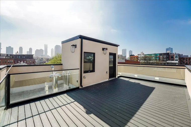 New York City Real Estate | View 310 3rd St Unit# 4 | room 7 | View 8