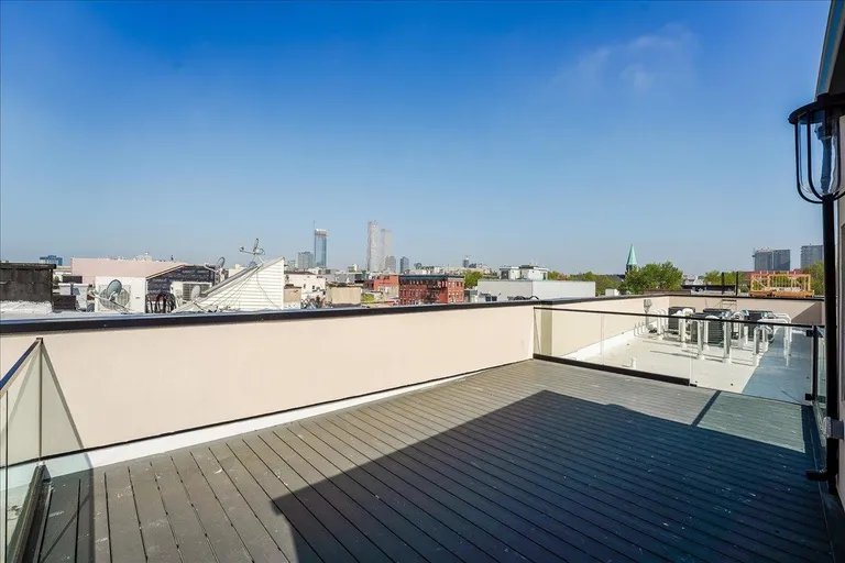 New York City Real Estate | View 310 3rd St Unit# 4 | room 8 | View 9